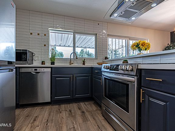 5th image of 4662 W KRALL Street
