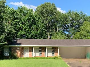 316 Oak Grove Dr, Grenada, MS 38901