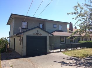 3446 Belvidere Ave SW, Seattle, WA 98126