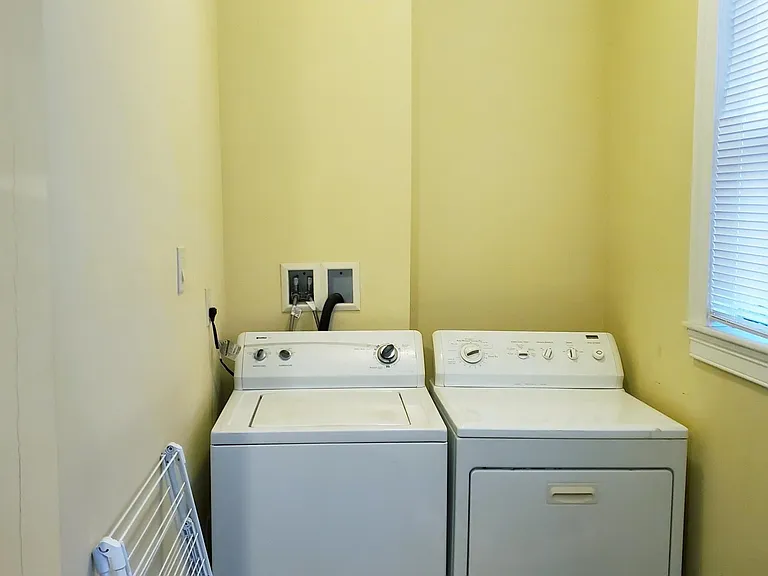 In Unit Laundry Hookup (Laundry Set for sale)
