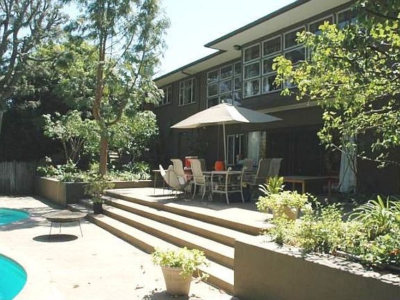 5th image of 3835 Crestway Dr