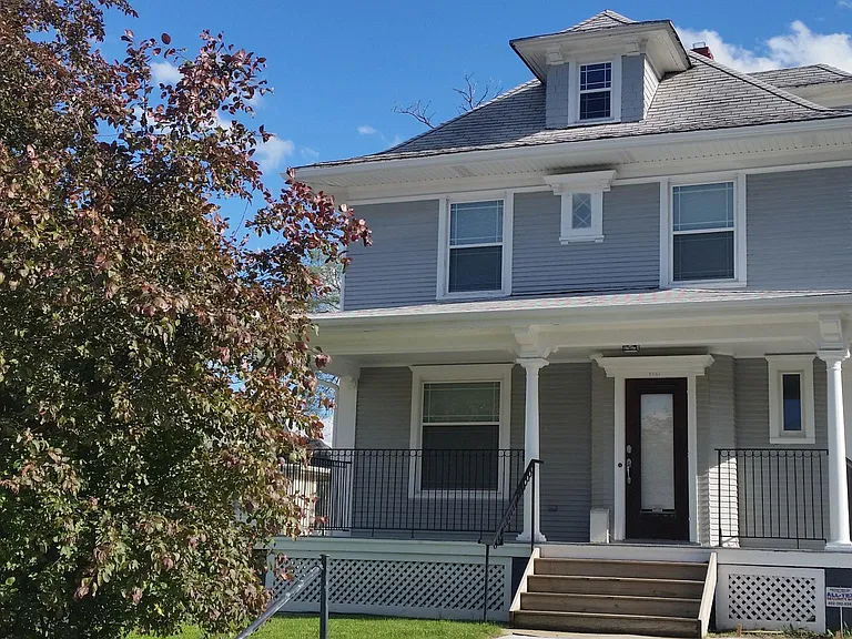 3561 Howard St — Photo 32