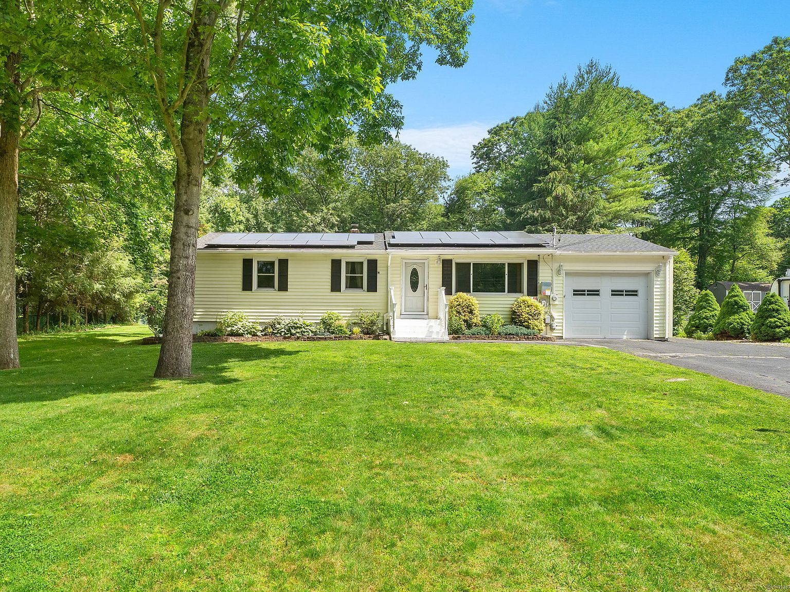 869 Long Cove Road, Gales Ferry, CT 06335 | Zillow