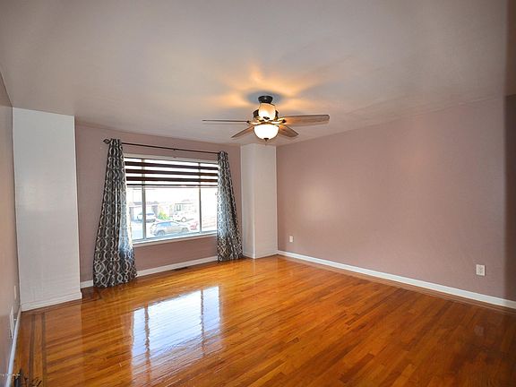 3rd image of 28 Zachary Ct