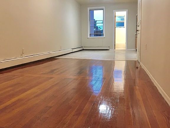 4th image of 3134 44th St APT 2F