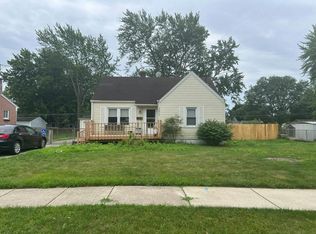 30817 Brown St, Garden City, MI 48135