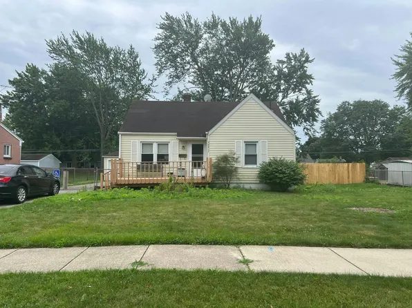 30817 Brown St, Garden City, MI 48135