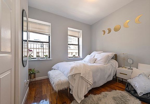 3rd image of 44 W 14th St APT 6B
