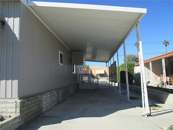 4th image of 32947 Barcelona Dr
