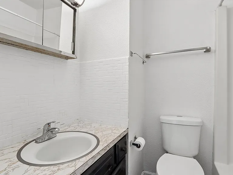 516 Church Street — Photo 6