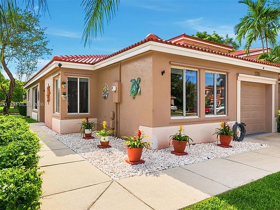 4th image of 1725 SW 109th Ter