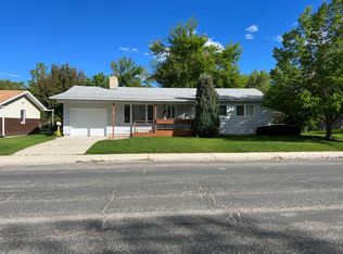 480 Bellvue Ave, Lander, WY 82520