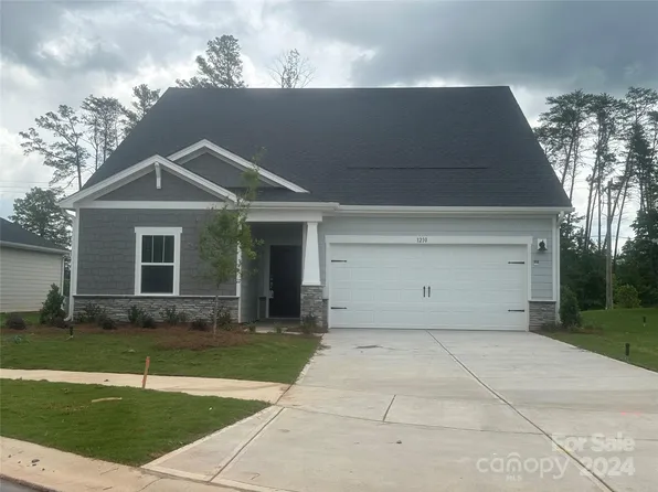 1210 Alicante Ave, Charlotte, NC 28214