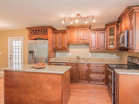4th image of 3619 E Renellie Cir