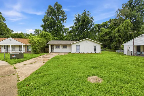 817 Broken Oak Cv Photo 1