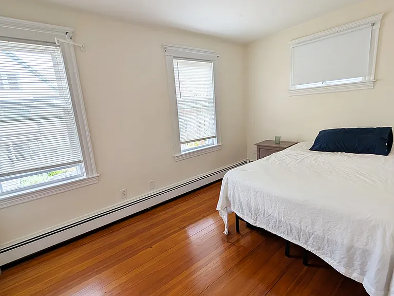 10 Duval St — Photo 15