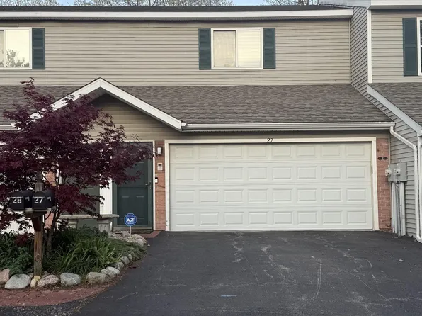 3510 N Kingston Dr APT 27, Peoria, IL 61604