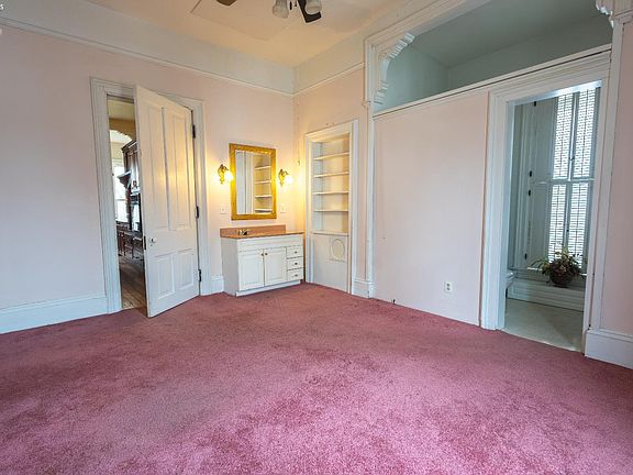 17th image of 39 South St