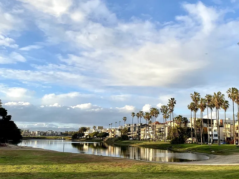 6690 Vista Del Mar #C — Photo 15