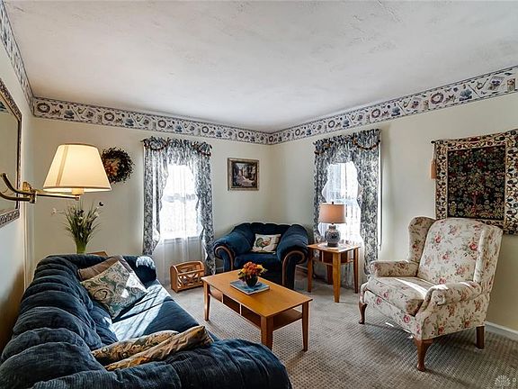 4th image of 2144 E Bataan Dr