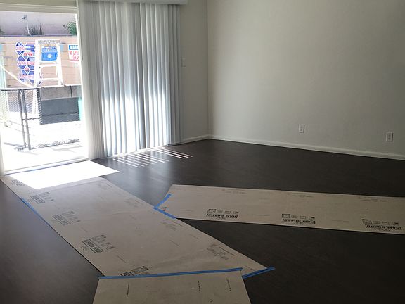 4th image of 8397 Fountain Ave