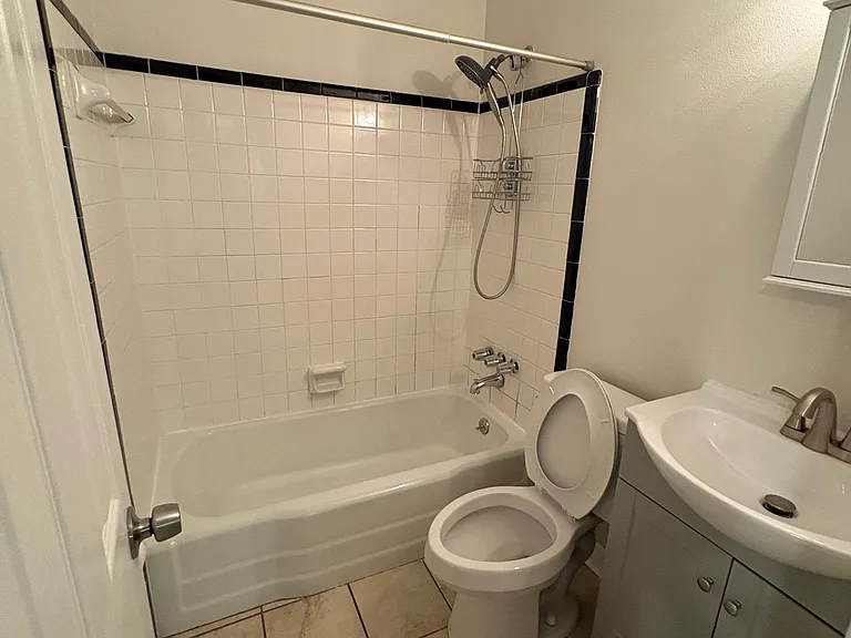 1212 Focis St — Photo 8