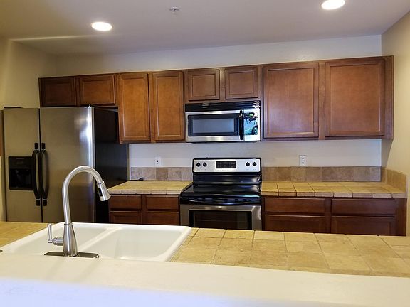 3rd image of 11680 N Saguaro Blvd #203