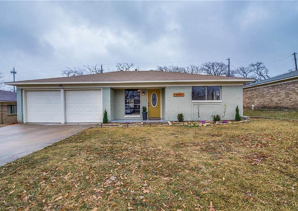 1st image of 1202 Carla Dr