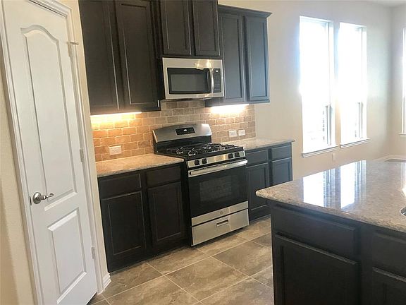 5th image of 131 San Bernard Dr