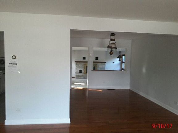 3rd image of 495 Longwood Ct
