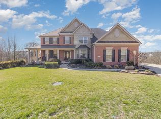 1525 Bloomin Spring Ct, Hebron, KY 41048