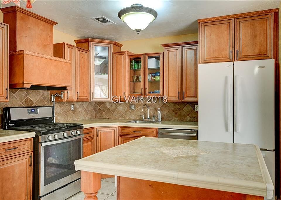 1st image of 7120 Bramble Ct