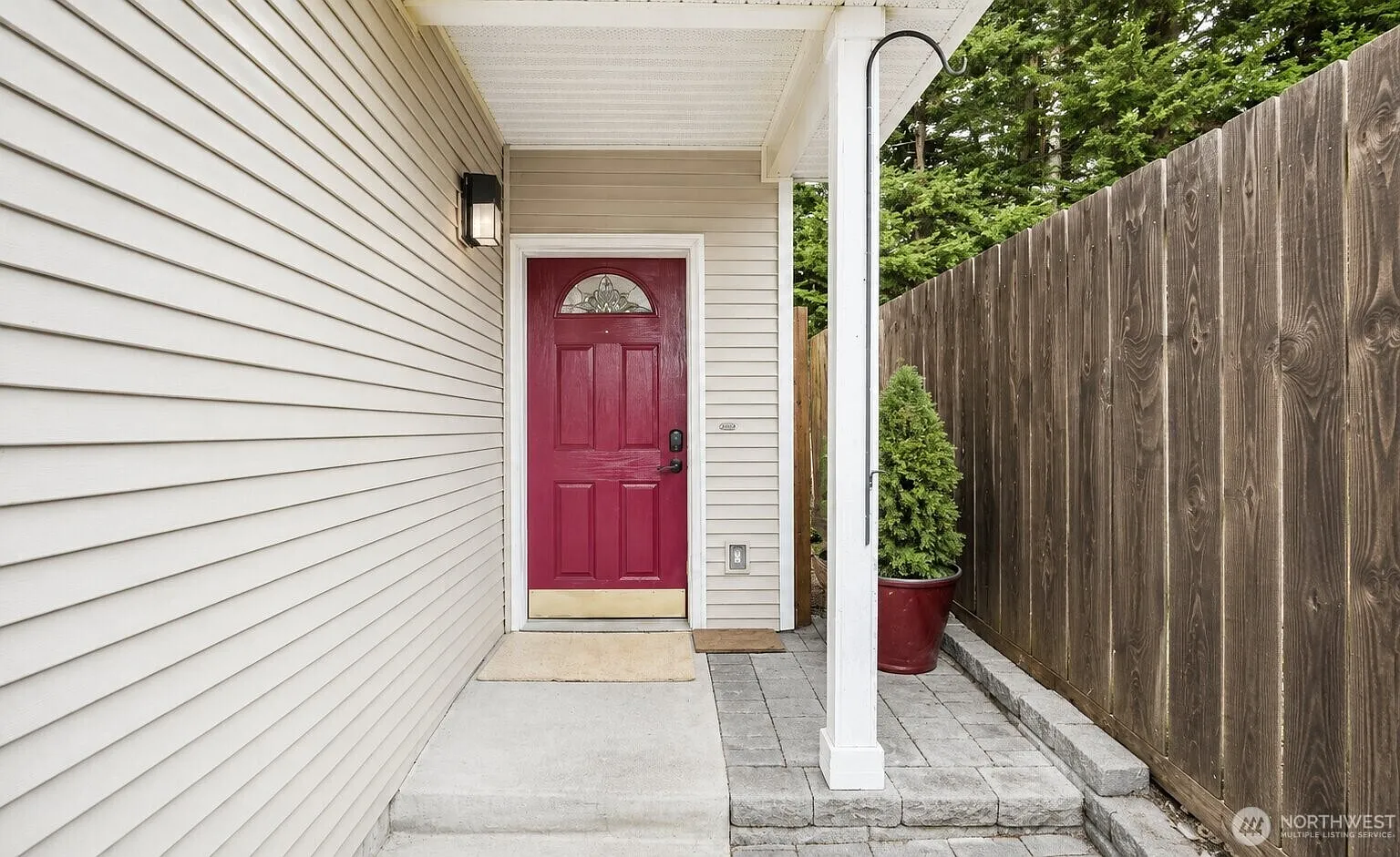 2 bed, 2.5 bath, $2,500 — Photo 3