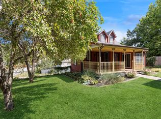 2214 Woodland Ave, Des Moines, IA 50312