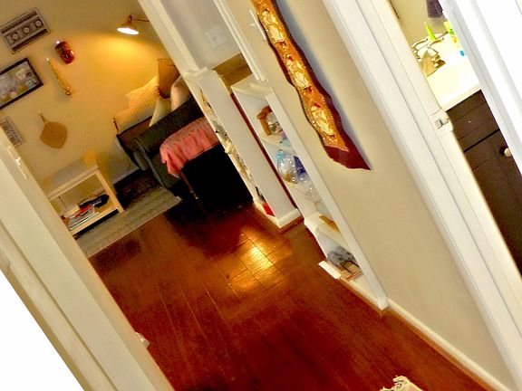 3rd image of 4939 Americana Dr APT 208