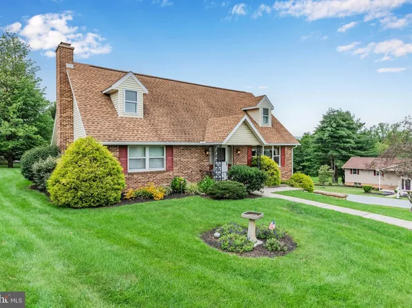 120 Barbara Ln, Harrisburg, PA 17112