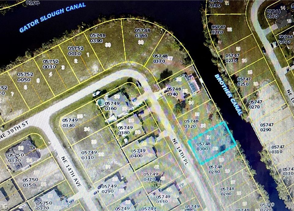 2nd image of 3765 NE 14th Place Cpe