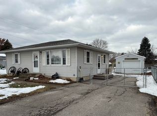 117 Morrell Ave, Evansdale, IA 50707