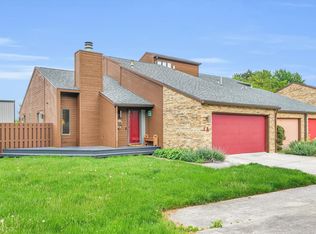 1 Lyndhurst Village Ct APT A, Savoy, IL
