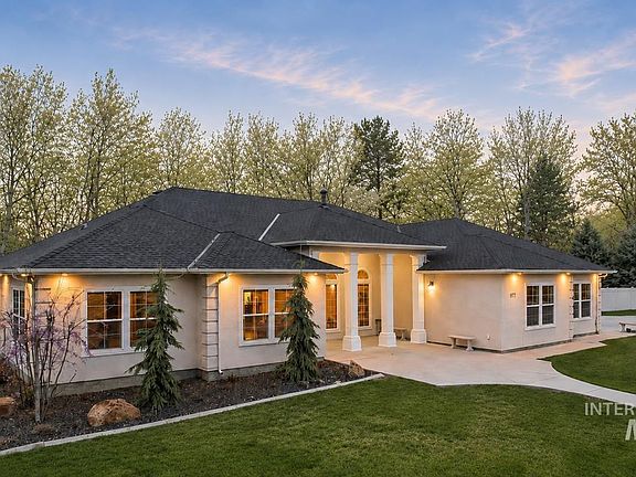 2nd image of 977 N Woodvalley Pl