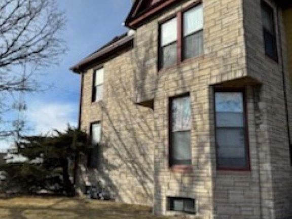 2nd image of 1703 Brady St