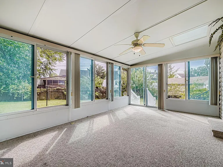 515 Taney Ave — Photo 20