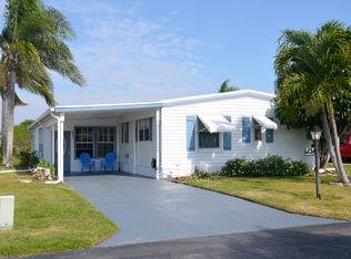 400 NE Jade Cir, Jensen Beach, FL 34957