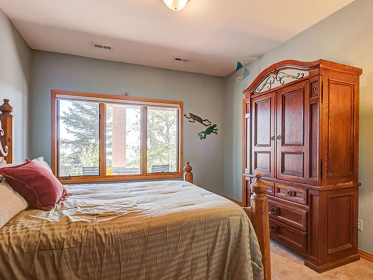 16175 Sandstone Dr — Photo 40