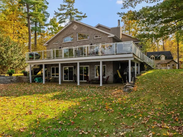 1096 Snye Rd, Lanark Highlands, ON K0A 3L0