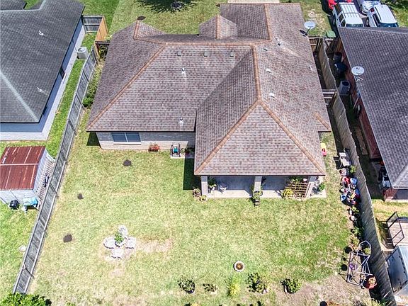 3rd image of 1902 W Mimosa Dr