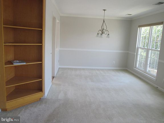 4th image of 8212 Catbird Cir Unit 201