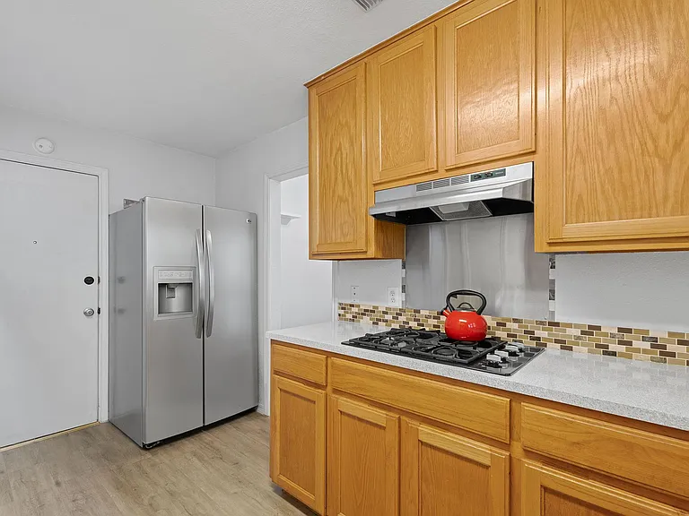 6513 Cat Creek Trl — Photo 15