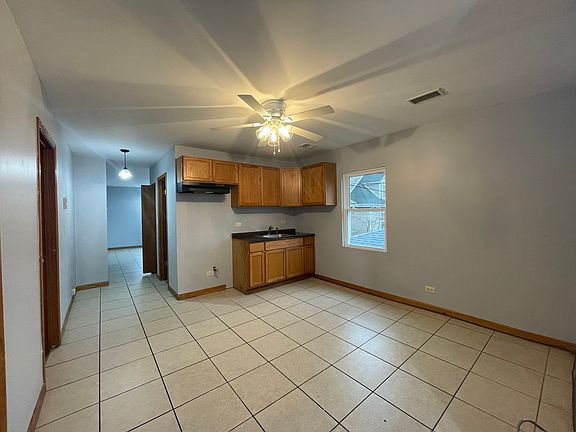 4th image of 4634 S Christiana Ave #2