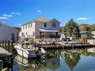 4 Cable Rd, Waretown, NJ 08758